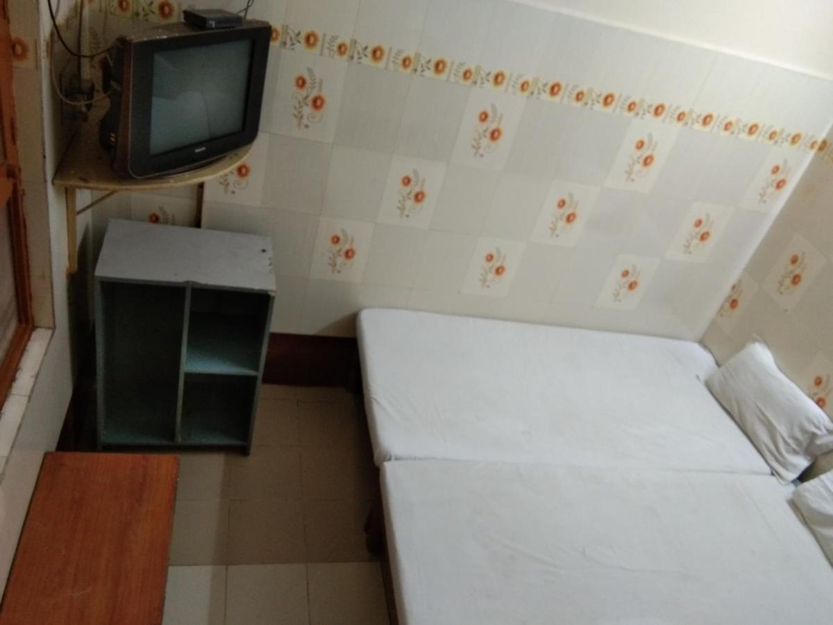 Hotel Sriram Lodge Tirupati Buitenkant foto