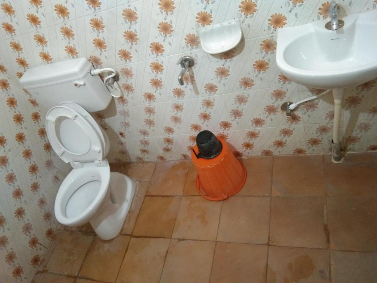 Hotel Sriram Lodge Tirupati Buitenkant foto