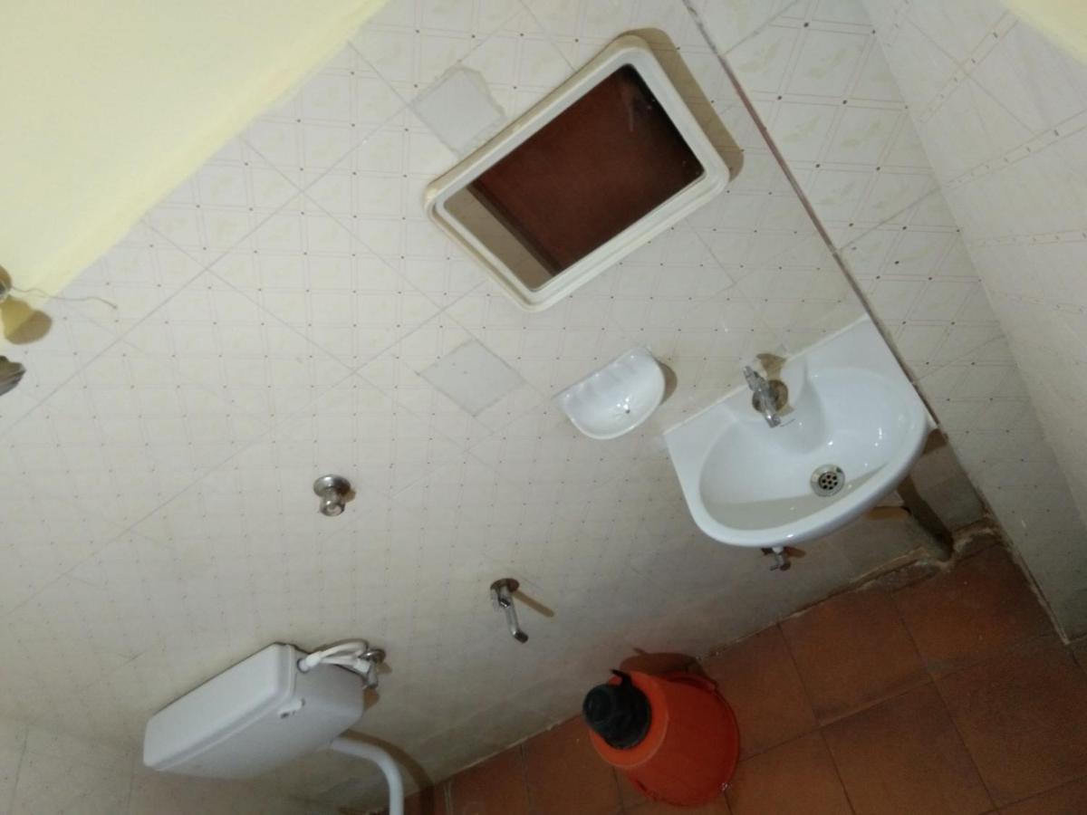 Hotel Sriram Lodge Tirupati Buitenkant foto